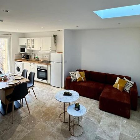 Appartement Lumineux Avec Terrasses Le Luc Exteriör bild