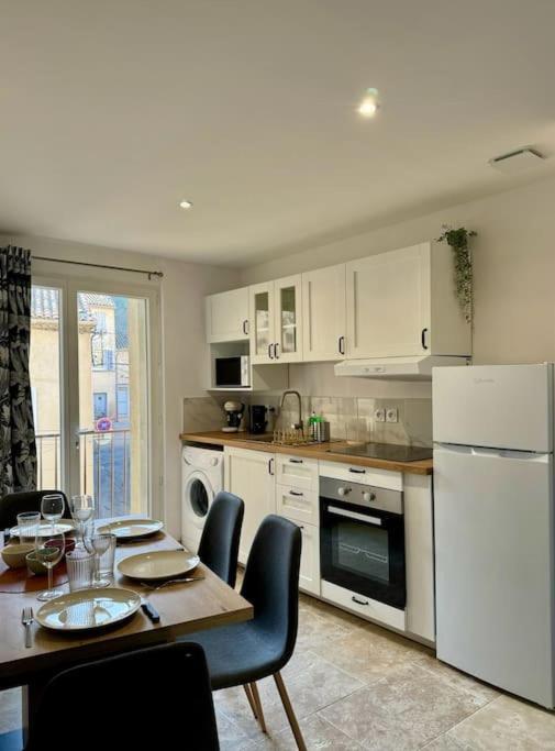 Appartement Lumineux Avec Terrasses Le Luc Exteriör bild